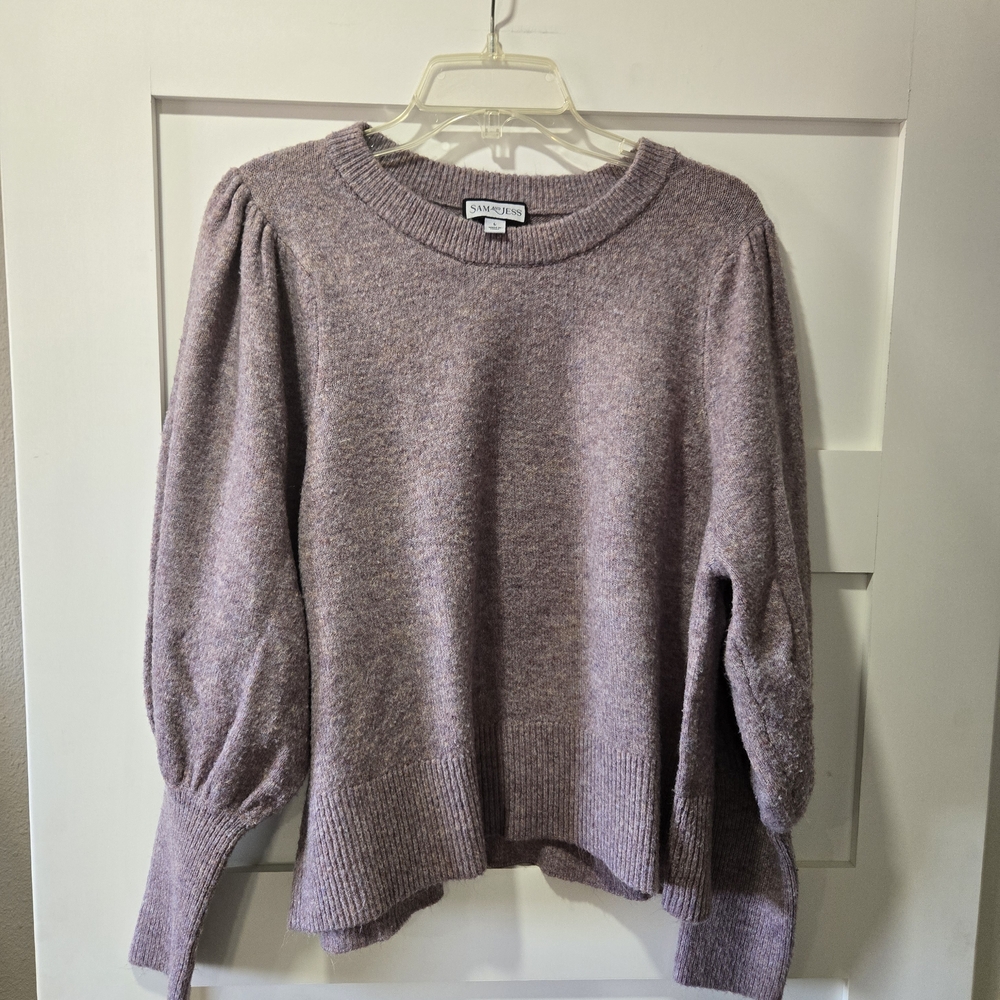 Elegant Lavender Crew Neck Sweater